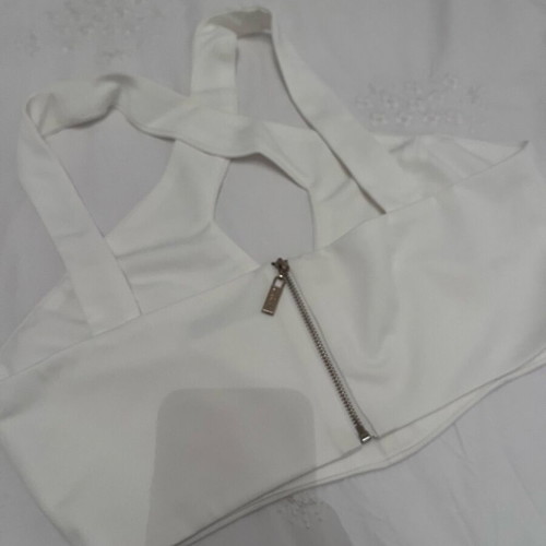 Axel crop top with cross front neck and zipper, like new, white, size S