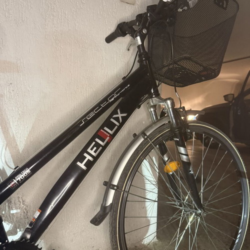 Hellix Performance Mountain Bike 26" refurbished, disc brakes, front suspension