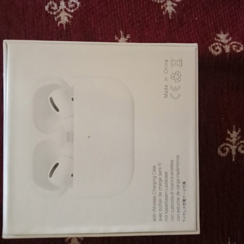 iPhone box