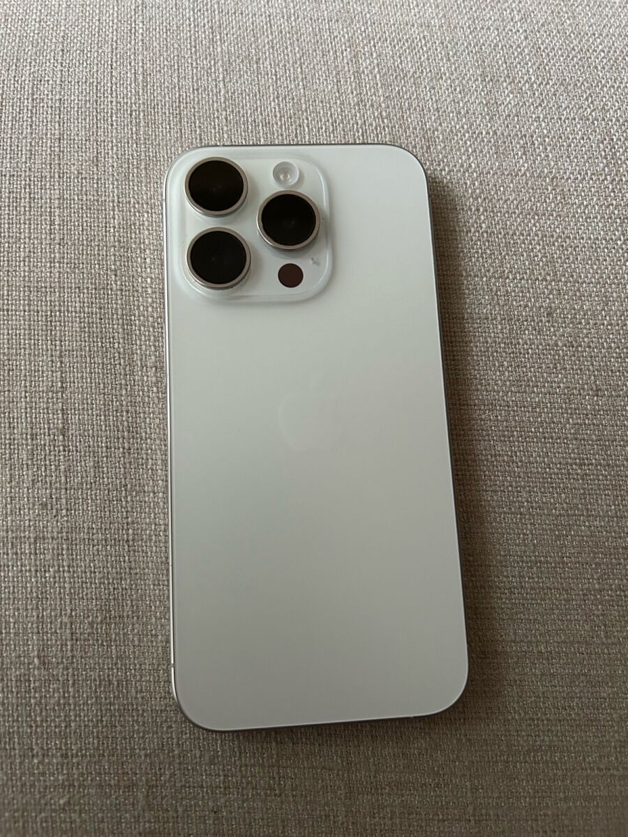 iPhone 15 Pro 128GB White Titanium like… - € 640,00 - Vendora.cy