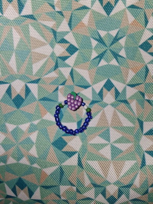 Elastic ring with beads and blackberry design