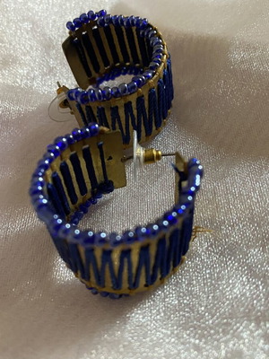 Earrings with blue and brown beads