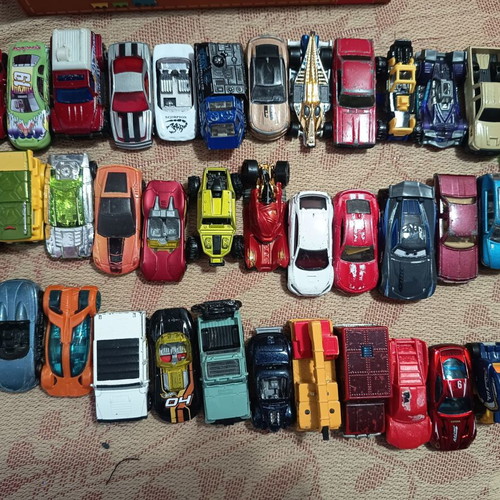 Toy cars used, pack of 30+ pieces