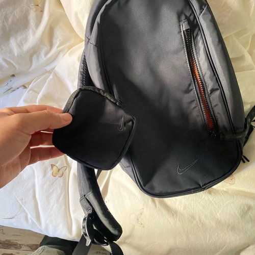 Τσαντάκι sling Nike 9L σαν καινούργιο, μαύρο