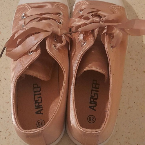 Airstep satin pink shoes size 38 like new