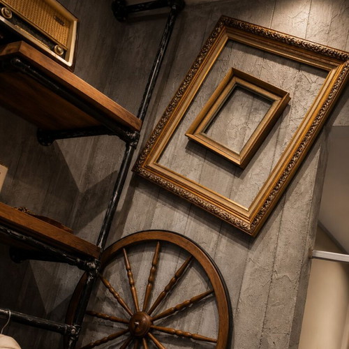 Fashion store fully equipped 22 sqm in Korydallos