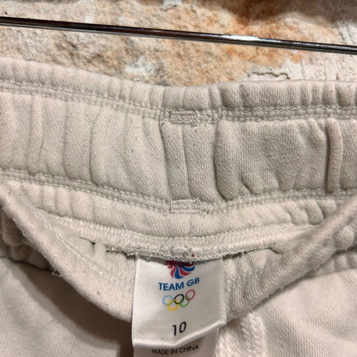 Team GB sports shorts size M used, white
