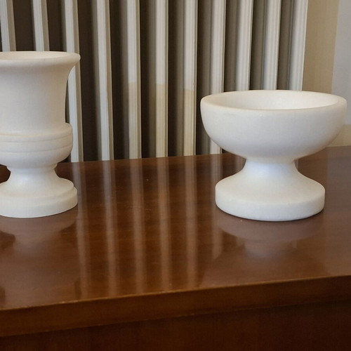 Decorative items from Parian marble like new