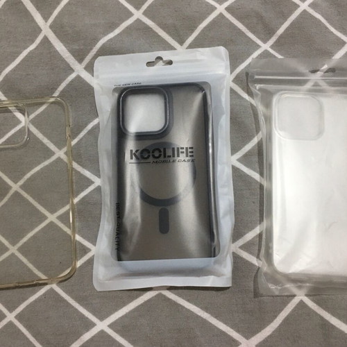iPhone 15 Pro Max cases like new, pack of 3