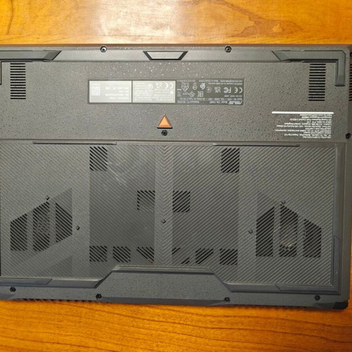 Asus Gaming A-15 laptop like new with AMD Ryzen 7 and RTX 4050