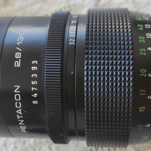 Pentacon lens with case, like new