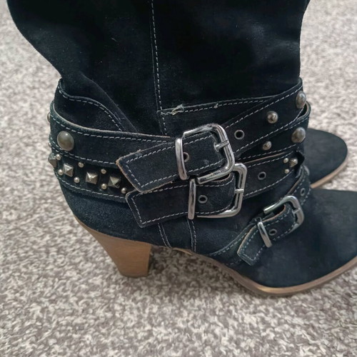 Italian leather ankle boots like new, size 39, black
