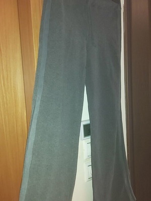 Gianni Tsiskaki women's bell-bottom sweatpants medium, like new, gray
