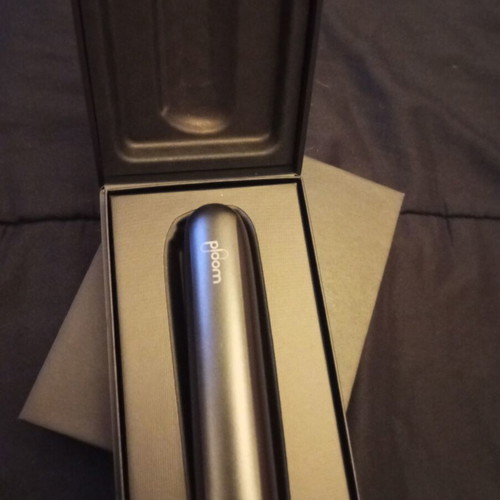 Ploom device like new with unique carrying pouch