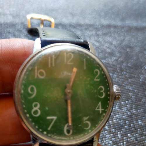 Mechanical wristwatch used, works