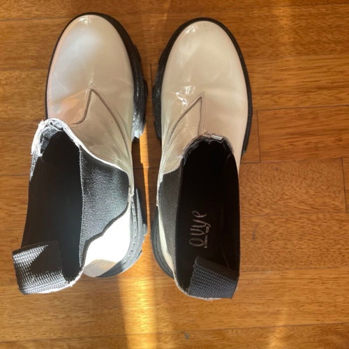 Leather ankle boots like new, black and white, size 37