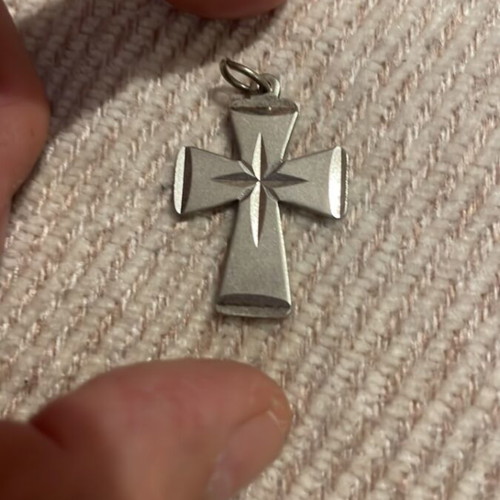 Silver cross like new