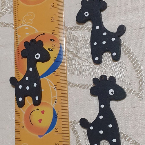 Wooden craft animals set of 21, like new