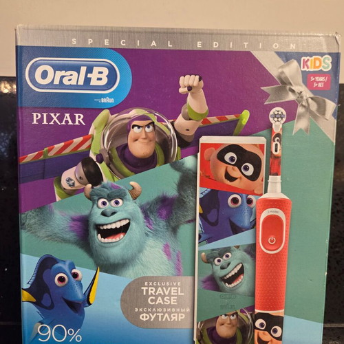 Braun Oral-B Vitality Kids Pixar Special Edition Electric Toothbrush with Travel Case new
