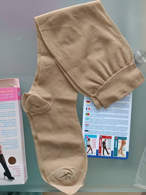Beige graduated compression socks new