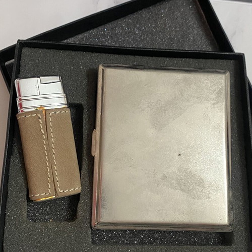 Metal cigarette case with lighter set like new