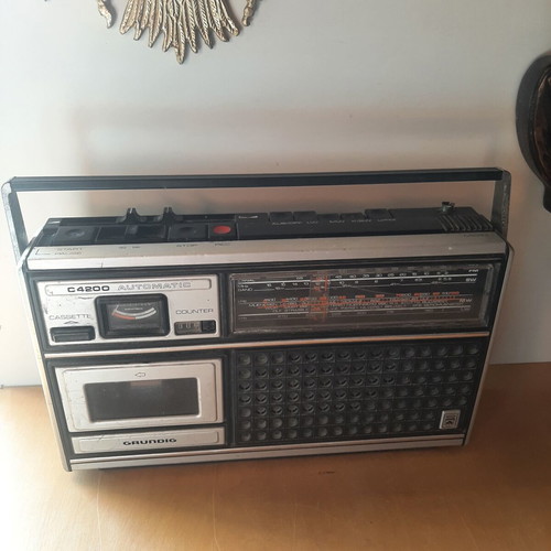 Grundig C4200 Automatic vintage radio cassette player used