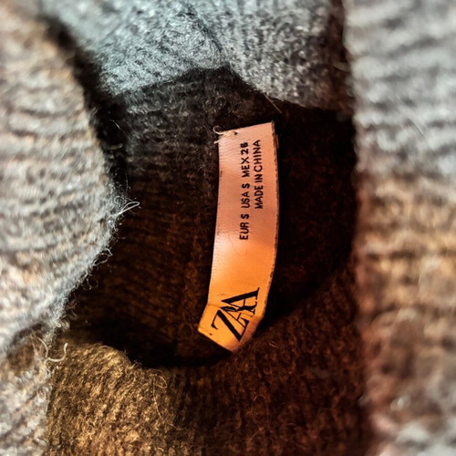 Zara wool turtleneck size Small like new, gray