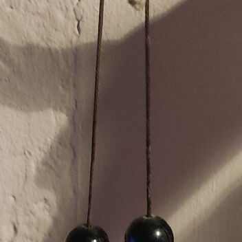 Komboloi with 17 obsidian beads like new