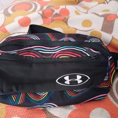 Under Armour waist bag new, multicolor with 3 compartments