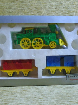 Kivi Vasileiadis Whistling Wind-Up Train New with Box
