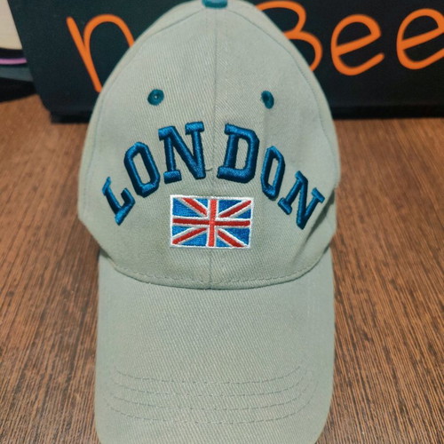 Jockey hat London winter