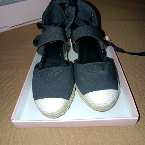 Black summer platform sandals with ankle tie, size 41