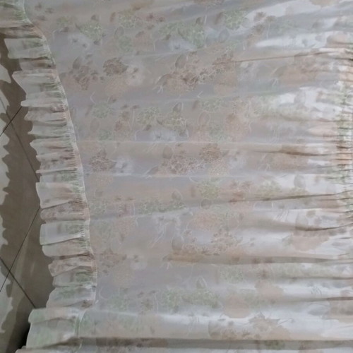 Window curtain like new, dimensions 2.60×1.45 asymmetric