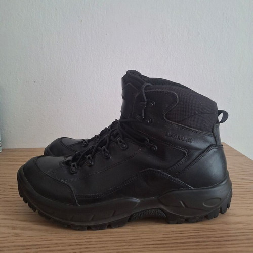 Lowa leather boots used, size 45, Vibram sole, black