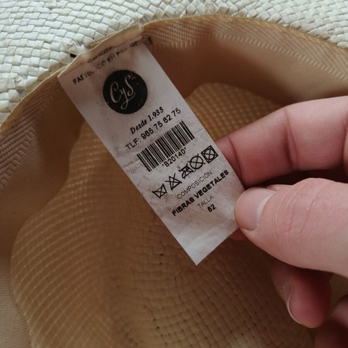 Men's hat like new, size 62, white beige