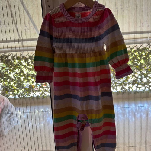 Gap one-piece used for girl 6-12 months