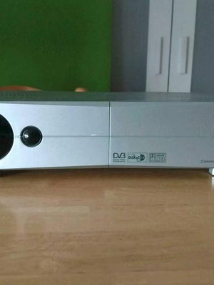 Opentel ODS 3000CI digital satellite decoder used with remote control
