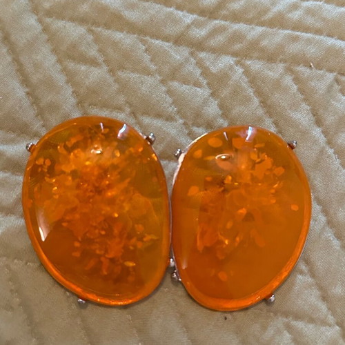 Earrings like new