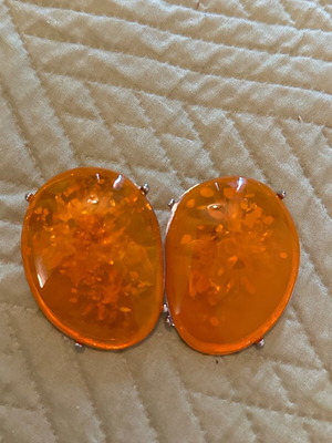 Earrings like new