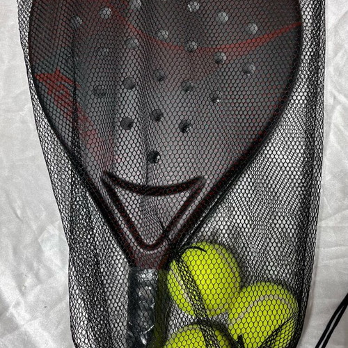 Xorenix racket with 3 balls new