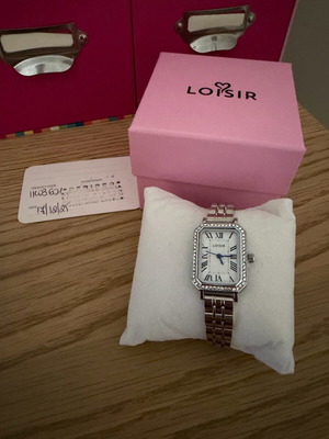 Loisir Mannish часовник нов с метална верижка и бял циферблат