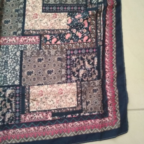Pareo with geometric patchwork and floral details, like new