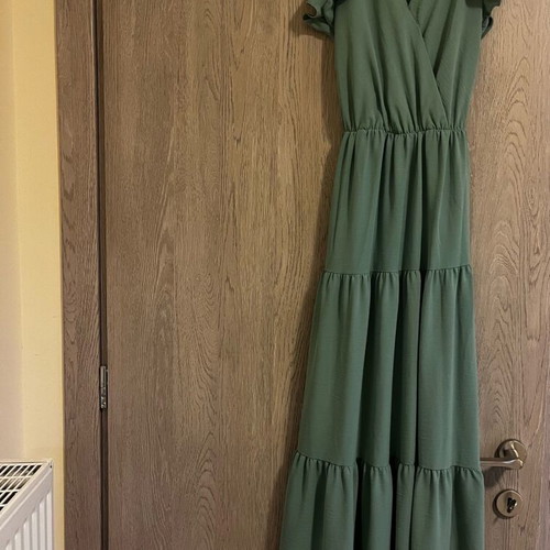 Long dress new, green