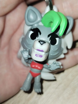 Five Nights at Freddy's Roxy Keychain like new