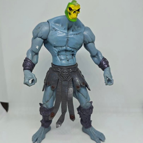 Skeletor collectible figure (MOTU) 200X Battle Sound 2002 like new
