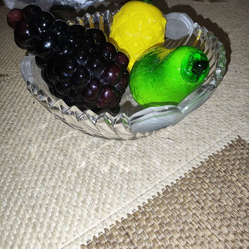 Vintage glass decorative fruit bowl set like new