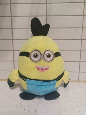Minion plush like new, about 15 centimeters
