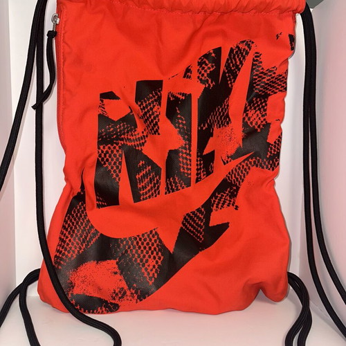 Nike gym bag like new, orange