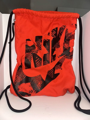 Nike gym bag like new, orange