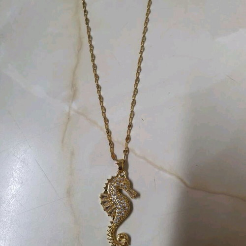 Seahorse necklace made of stainless steel new